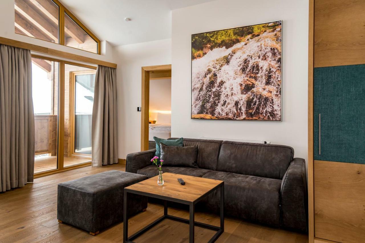 Tiroler Weinstube Aparthotel Seefeld in Tirol Exterior foto
