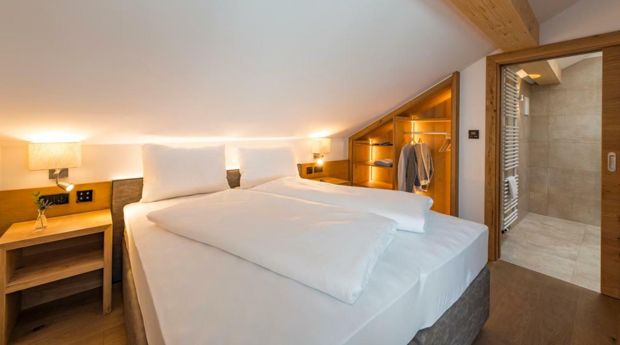 Tiroler Weinstube Aparthotel Seefeld in Tirol Exterior foto