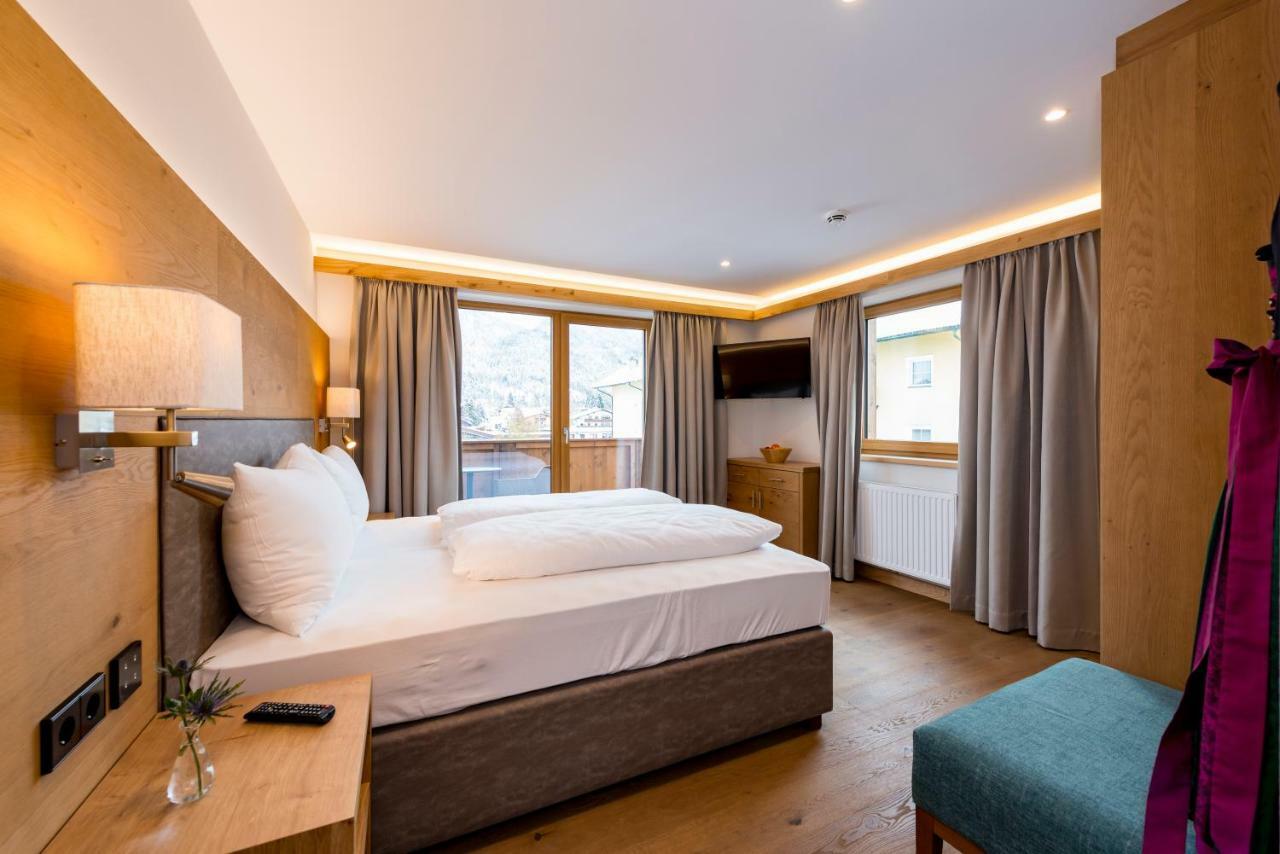 Tiroler Weinstube Aparthotel Seefeld in Tirol Exterior foto